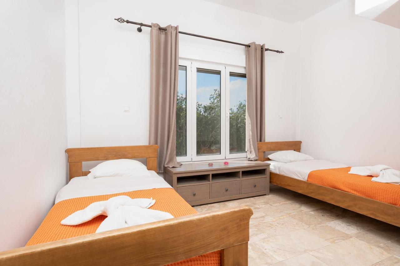 Mtc-D Apartments By The Sea And Airport Pórto Ráfti Dış mekan fotoğraf